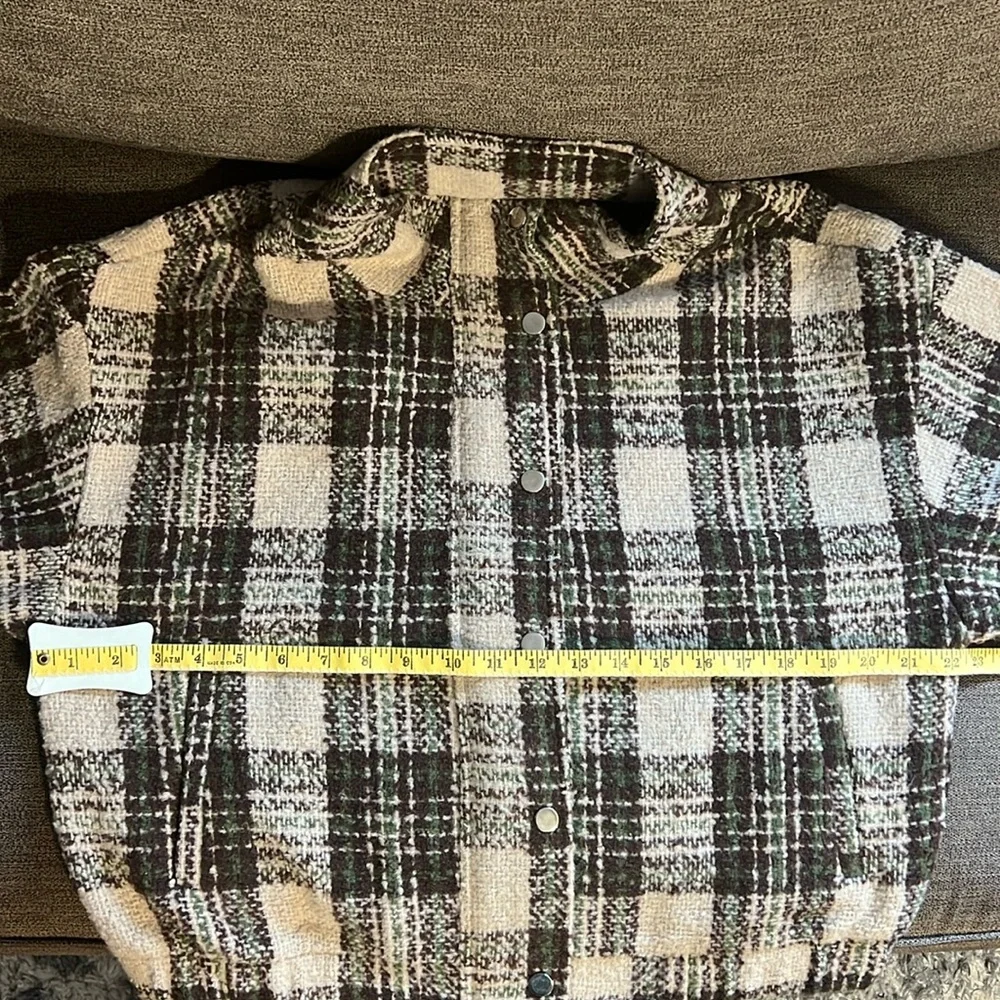 New All in Favor Plaid Crop Jacket Women’s Size Large in Chestnut Plaid - Picture 9 of 16